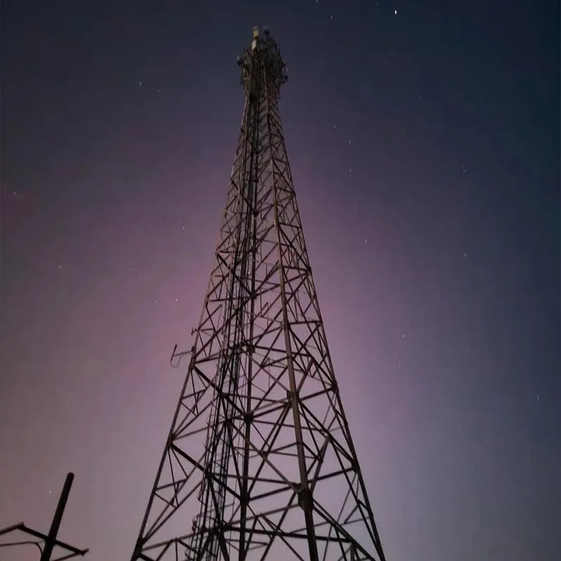 Sinklənmiş Bucaqlı Polad Telekom Qülləsi